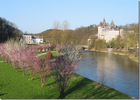 Durbuy__o rio e o castelo